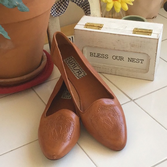 ‘Unisa’ Stylish Slip-on Leather Flats - Picture 3 of 6